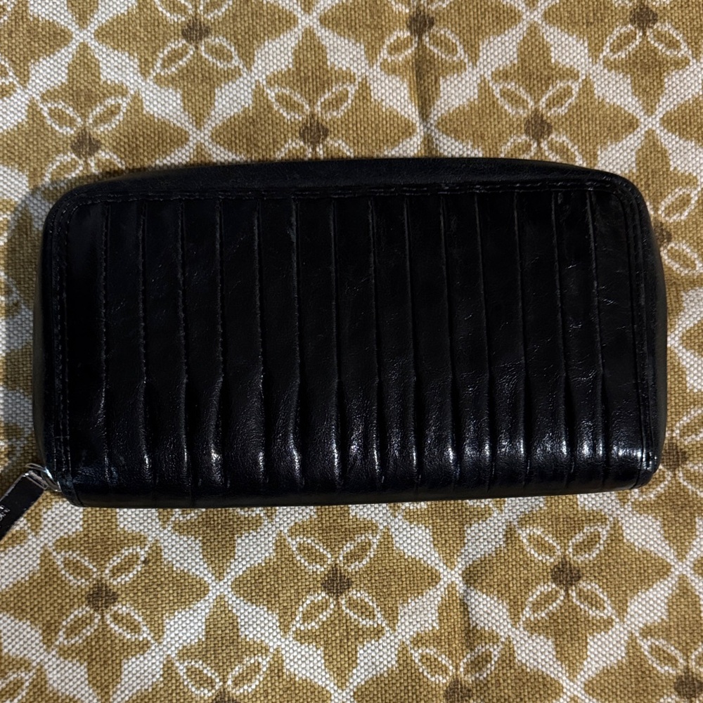 HOBO Black Quilted Accessory